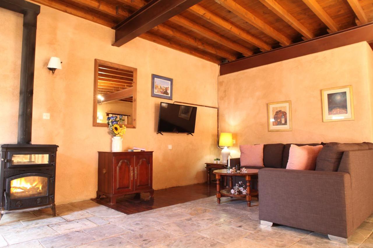 Hotel Agrovino Lofou Exterior foto