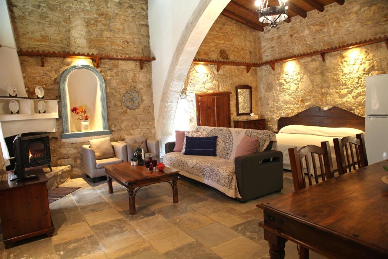 Hotel Agrovino Lofou Exterior foto